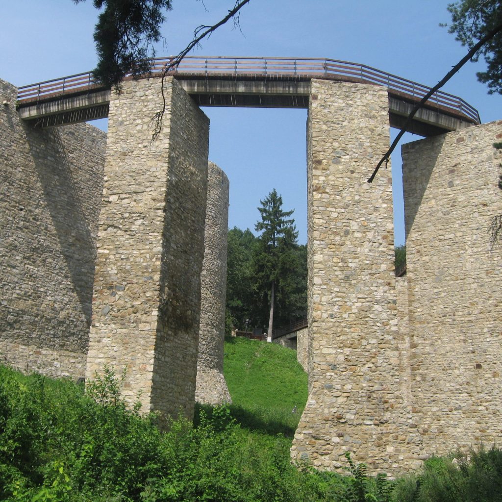 Cetatea_Neamtului12-scaled-1-1024x1024 Cetatea Neamț: Istorie și Arhitectură Medievală Fascinantă