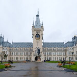 Palatul Culturii Iasi: O Bijuterie Arhitecturală și Istorică