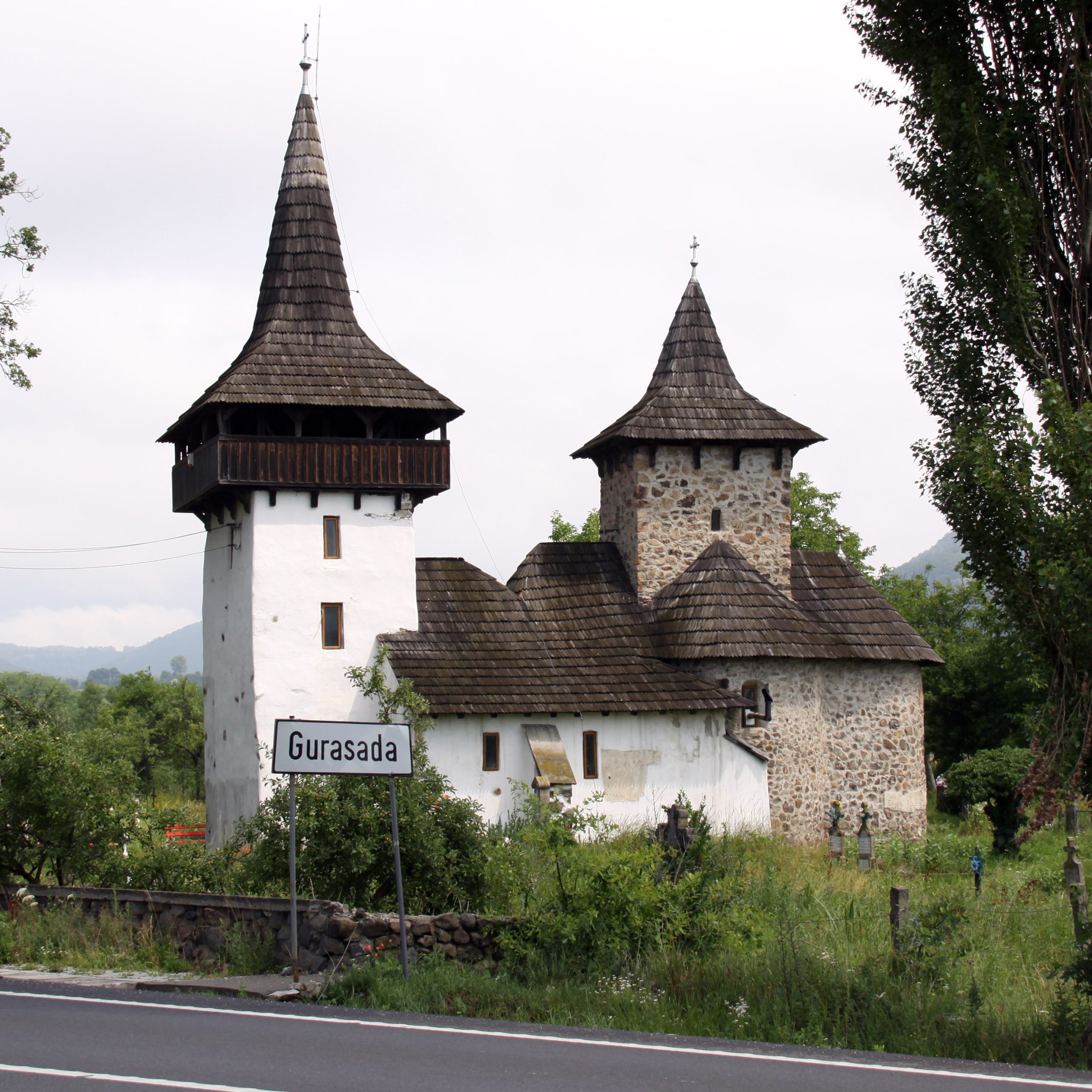 Descoperă pitorescul sat Gurasada, un colț autentic de liniște și frumusețe rurală în inima Transilvaniei