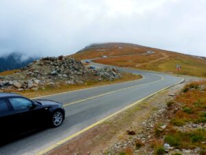 Transalpina: ‘Drumul Regelui’ – aventură auto și priveliști montane spectaculoase