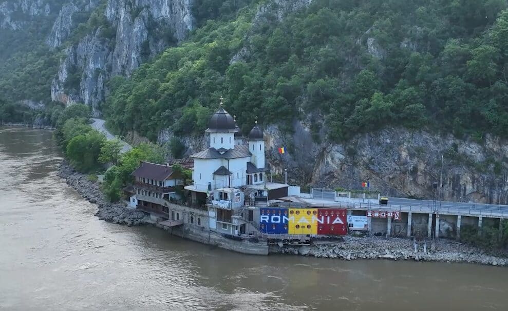 Mănăstirea Mraconia – lăcaș de cult de pe malul Dunării